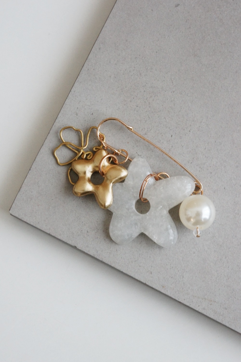 Brooch 01 (PO30Sep)